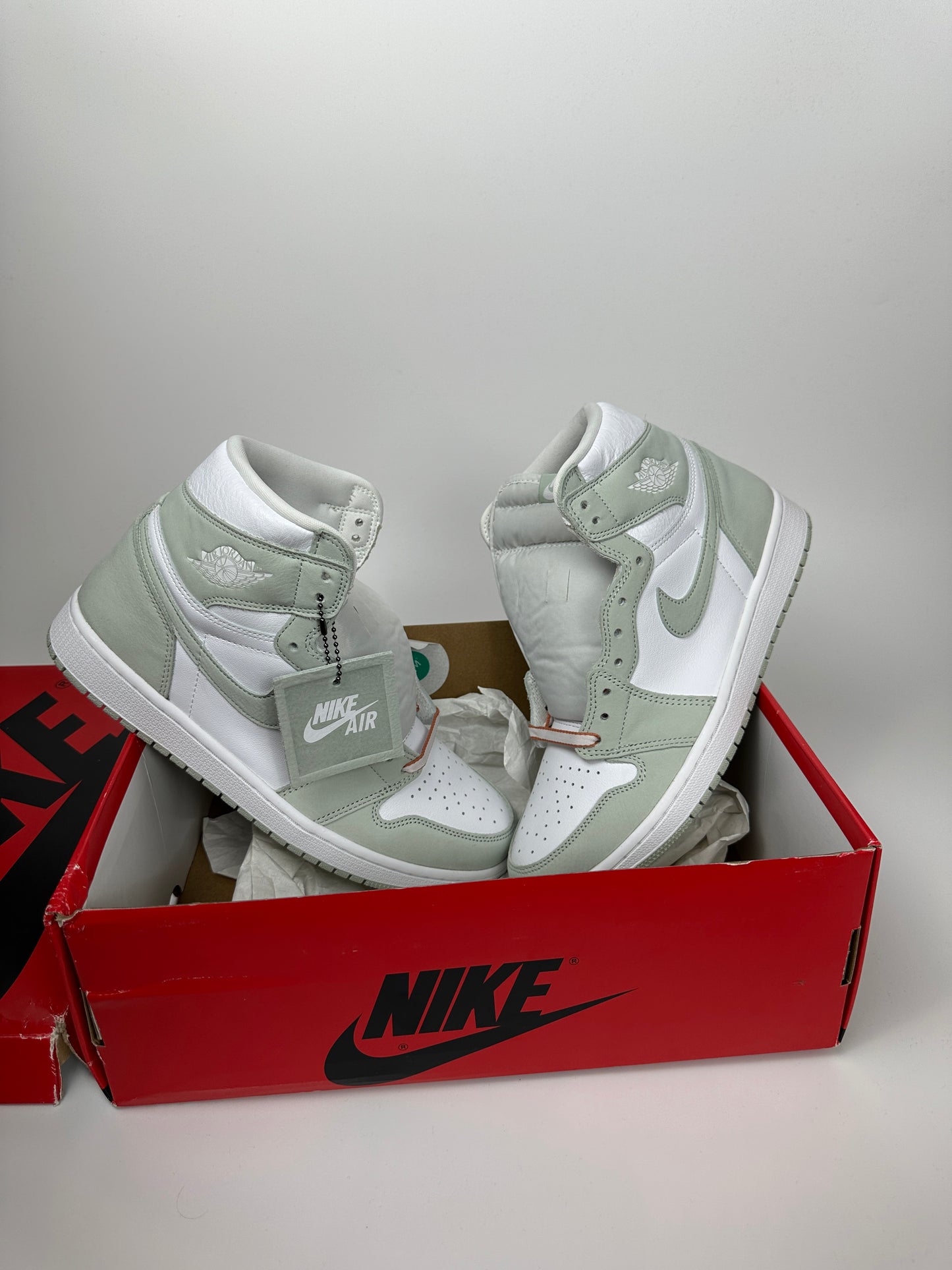 Nike Air Jordan 1 High "Seafoam"