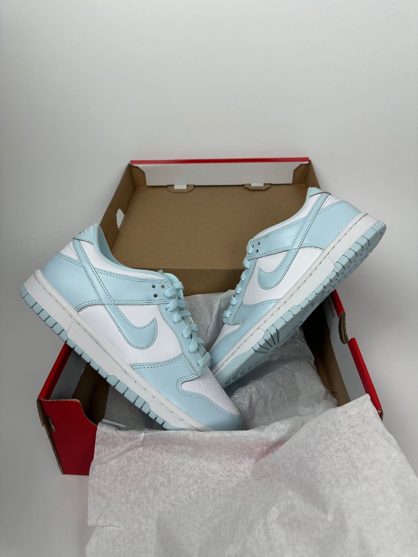 Nike Dunk Low “Glacier Blue”