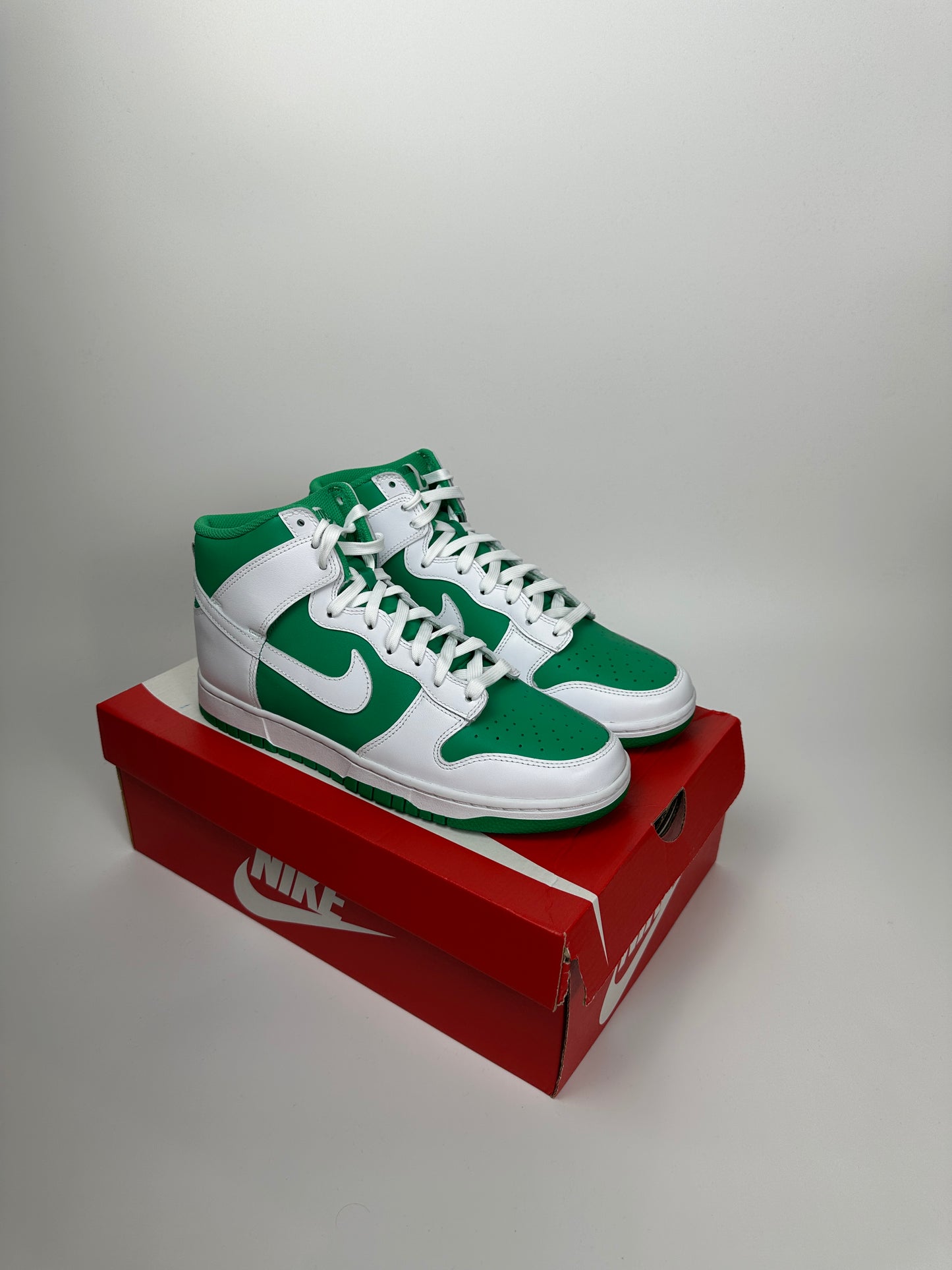 Nike Dunk High “Stadium Green”