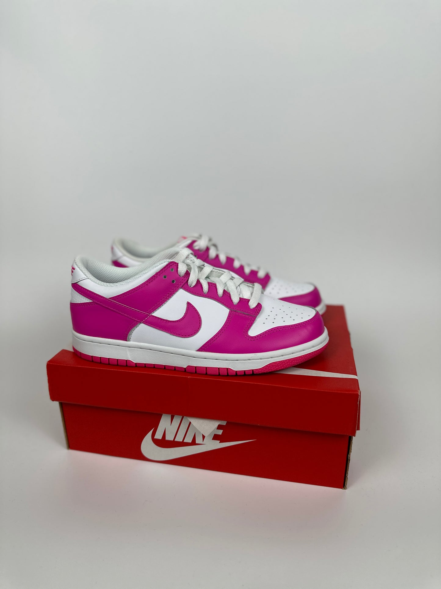 Nike Dunk Low Laser Fuchsia