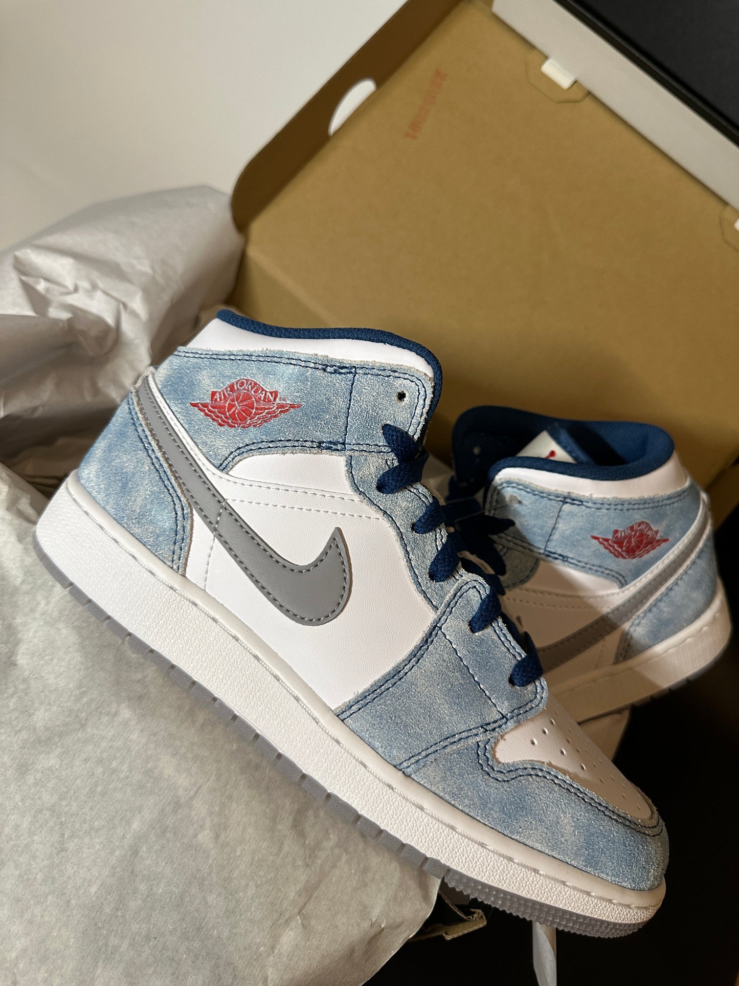 Nike Air Jordan 1 Mid “French Blue”