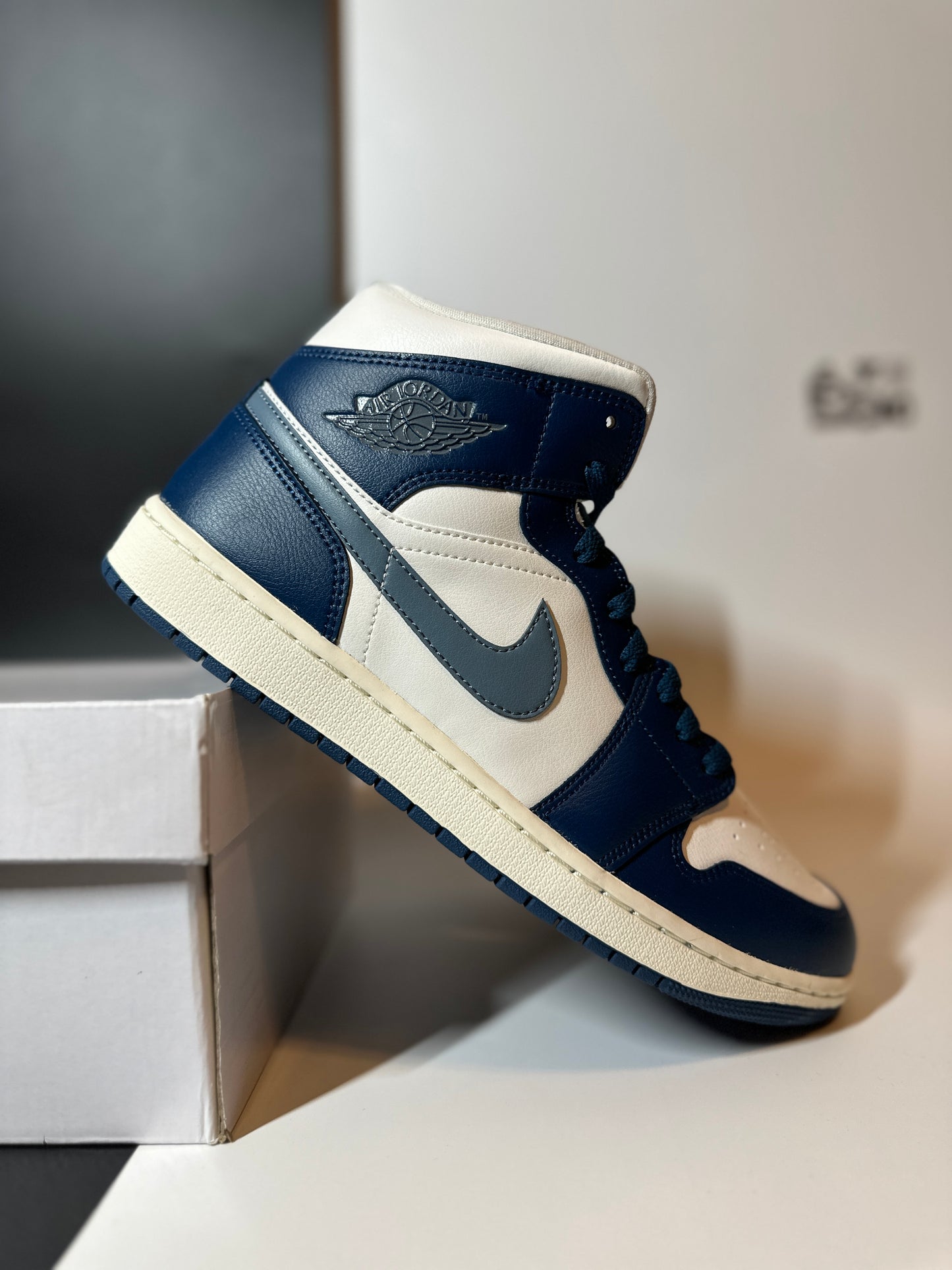 Nike Air Jordan 1 Mid “Marine Blue”