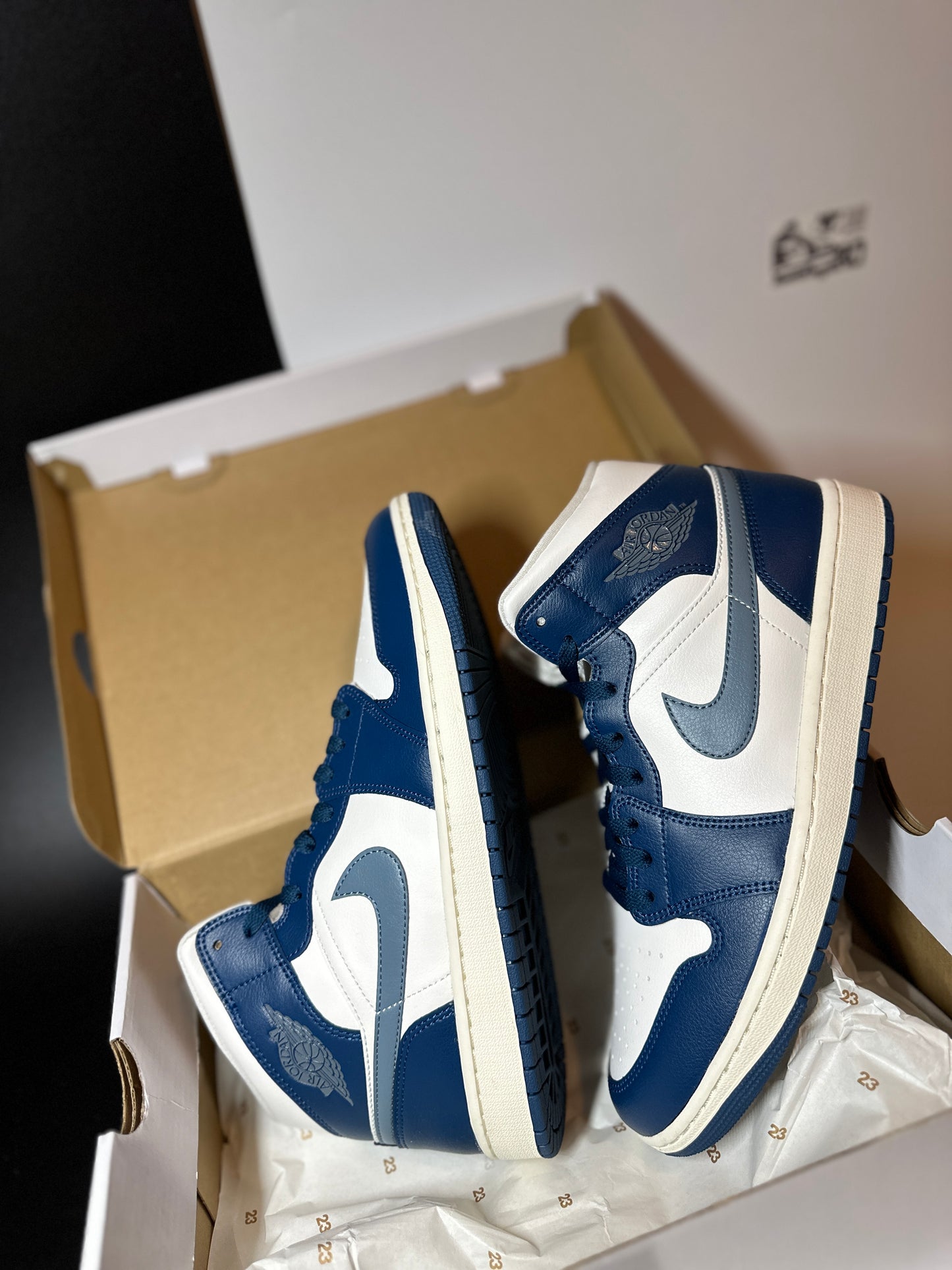 Nike Air Jordan 1 Mid “Marine Blue”