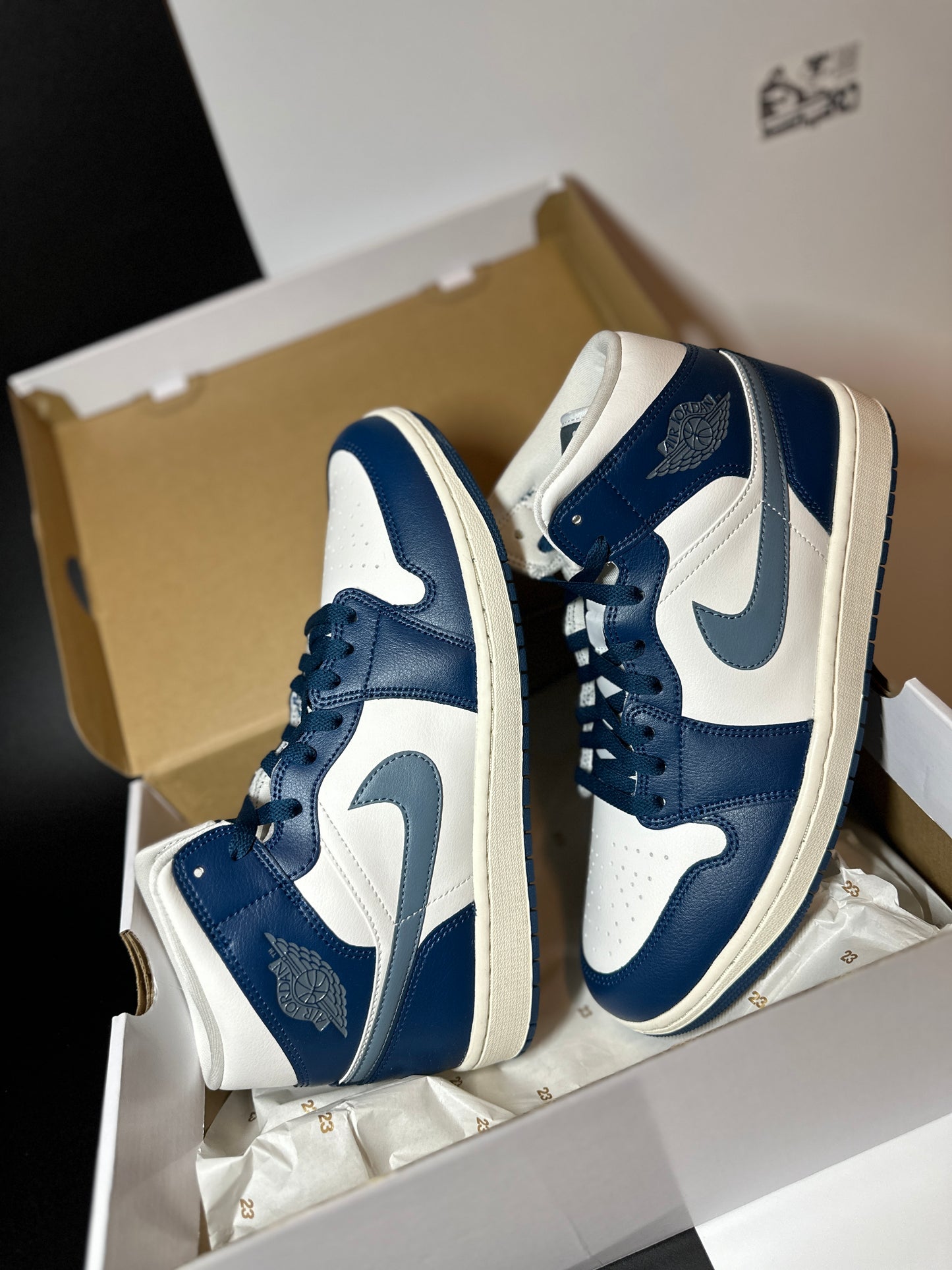 Nike Air Jordan 1 Mid “Marine Blue”
