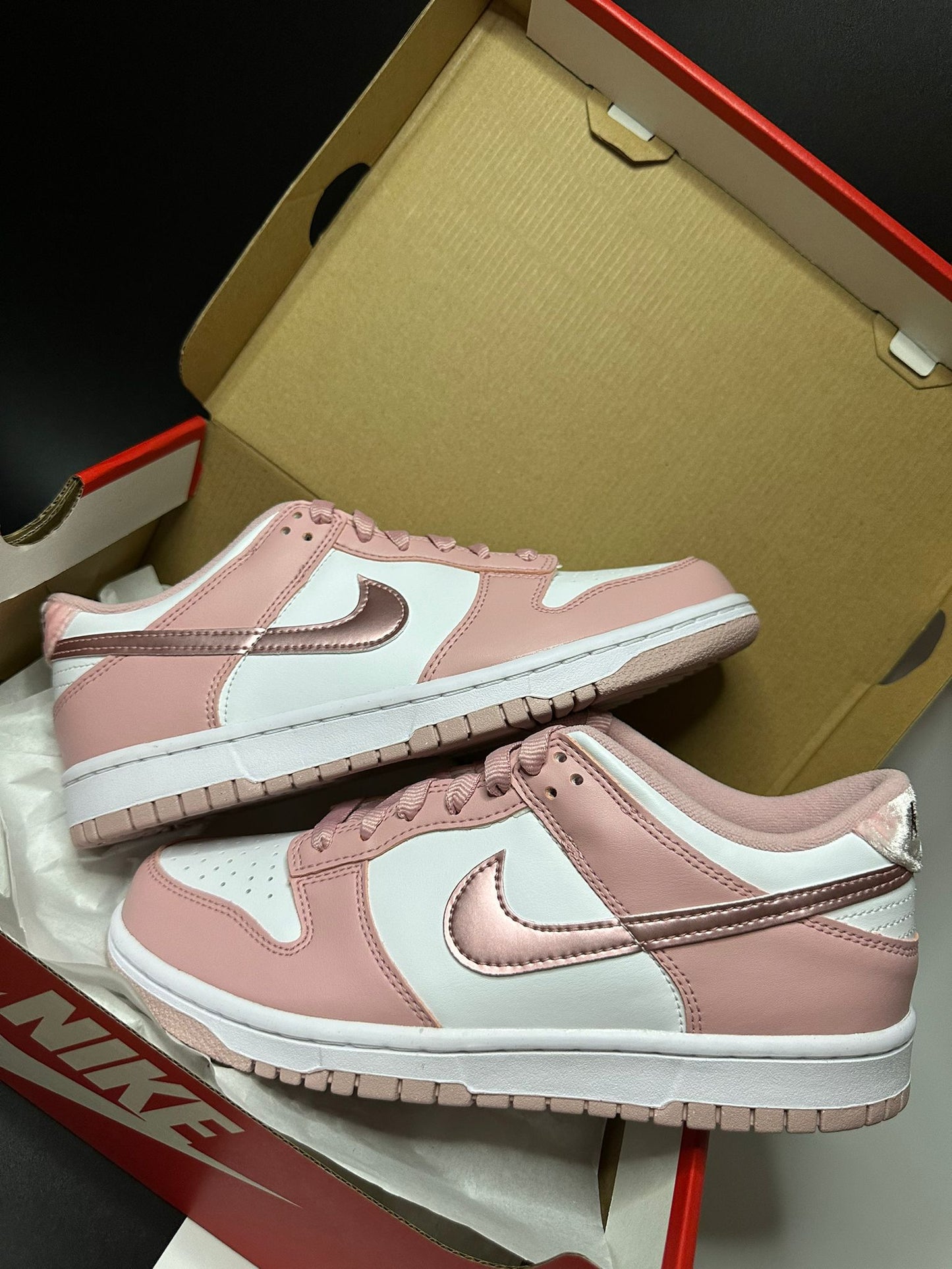 Nike Dunk Low "Pink Velvet"