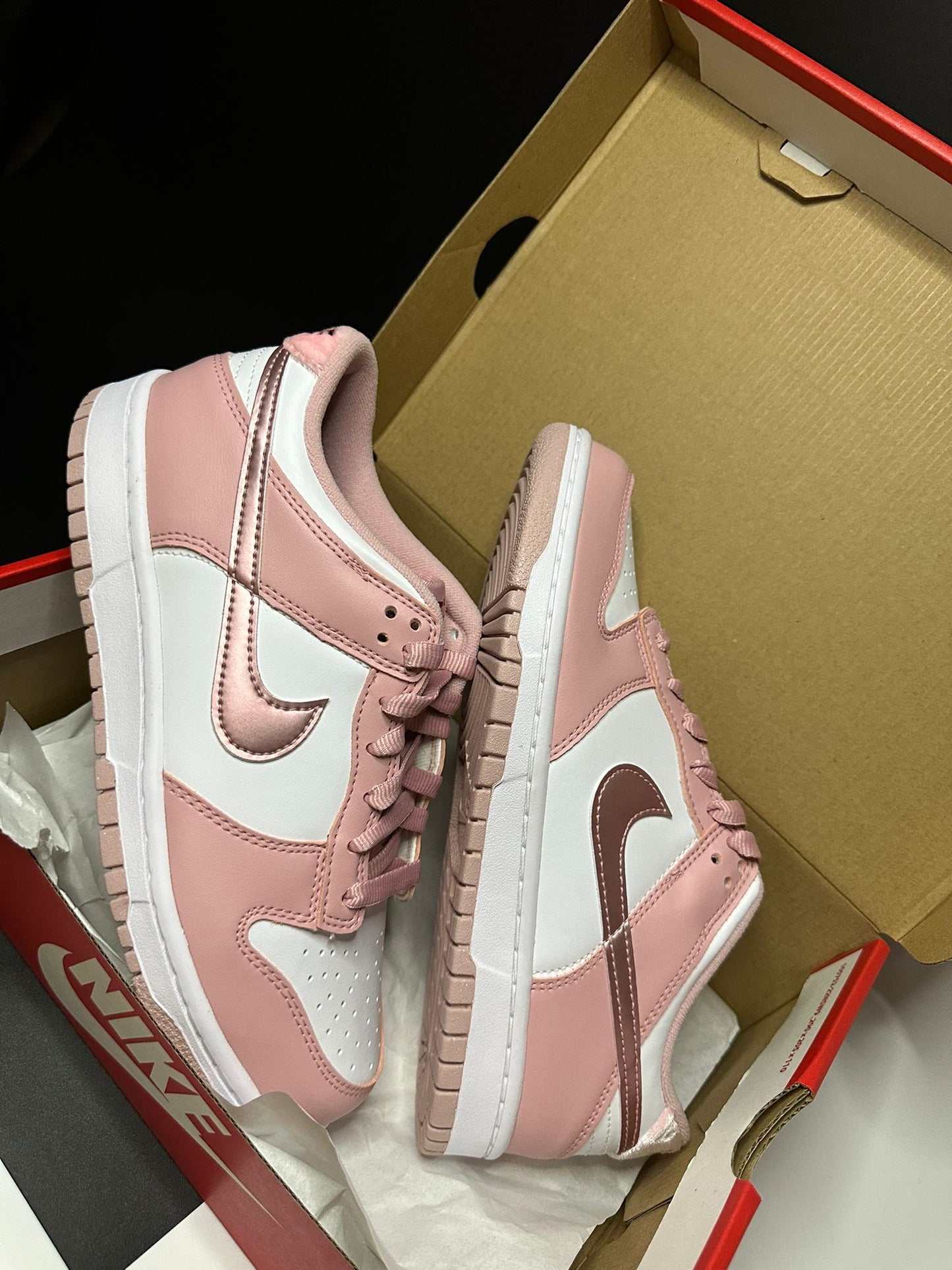 Nike Dunk Low "Pink Velvet"