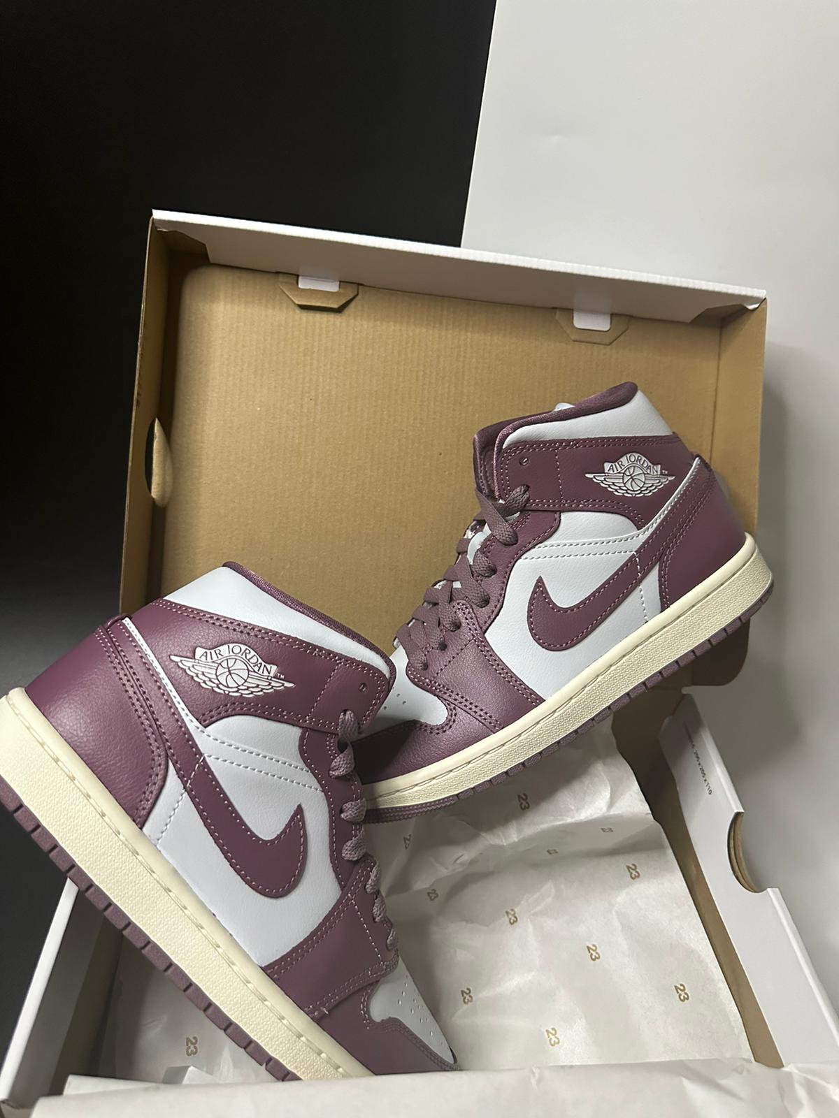 Nike Air Jordan 1 Mid "Sky Mauve"