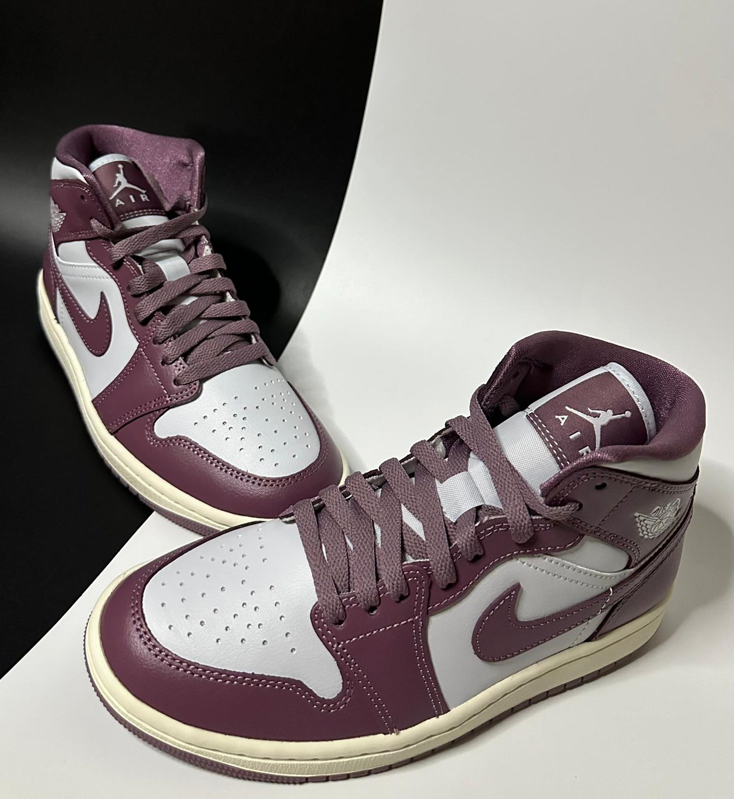 Nike Air Jordan 1 Mid "Sky Mauve"