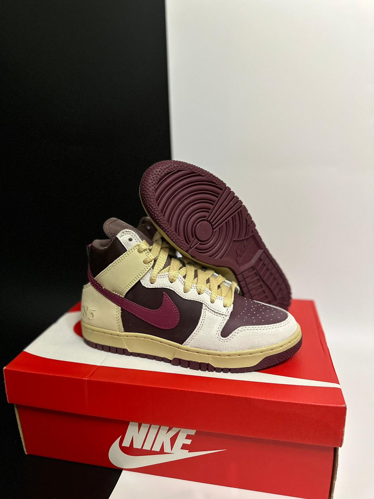 Nike Dunk High Retro "Burgundy Crush"