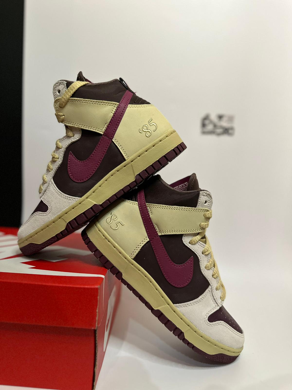 Nike Dunk High Retro "Burgundy Crush"