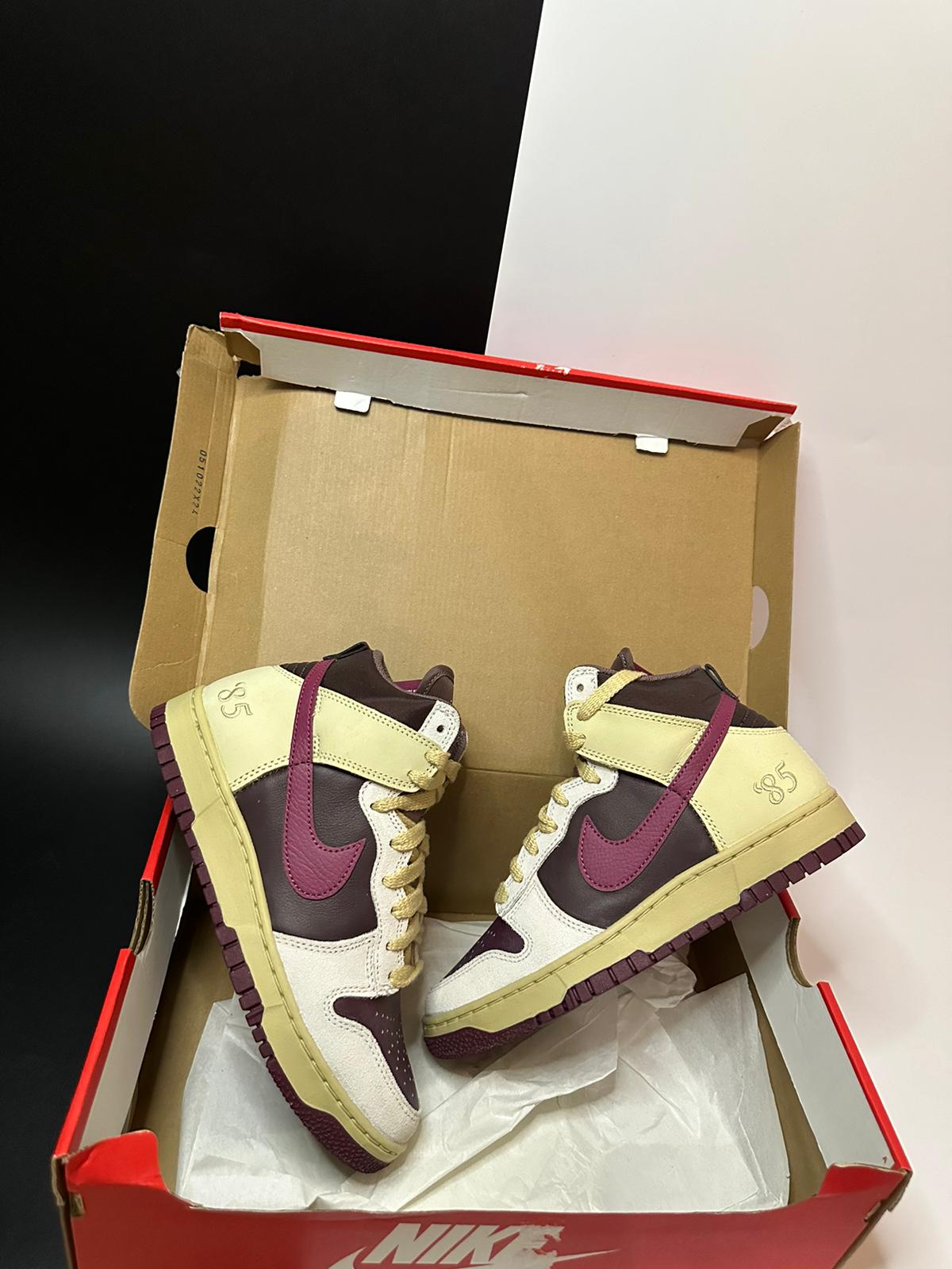 Nike Dunk High Retro "Burgundy Crush"
