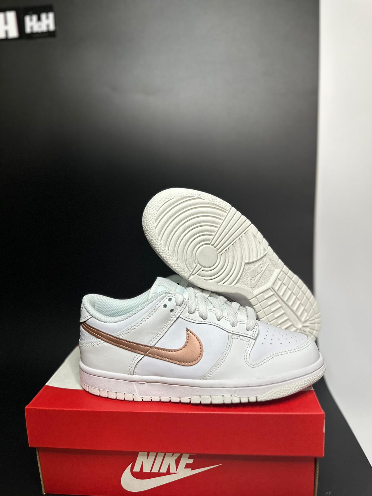 Nike Dunk Low "White Metallic Bronze"