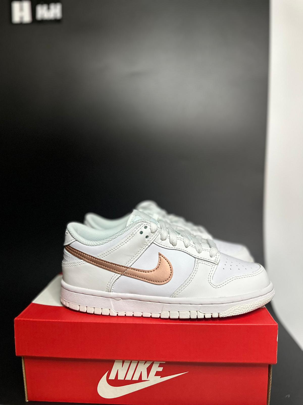 Nike Dunk Low "White Metallic Bronze"