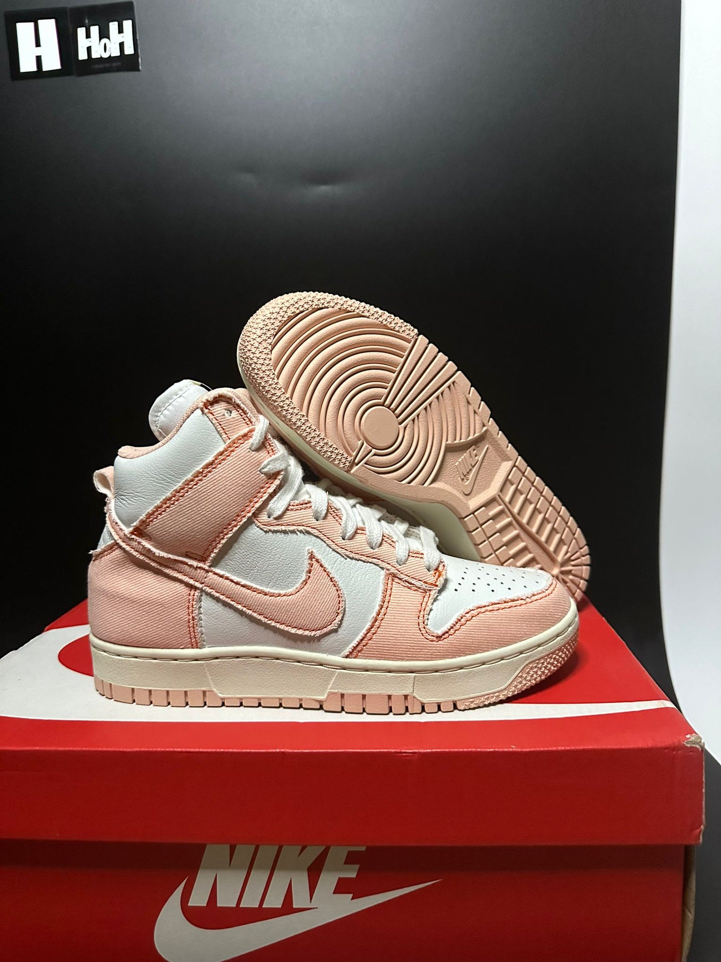 Nike Dunk High Retro "Arctic Pink"