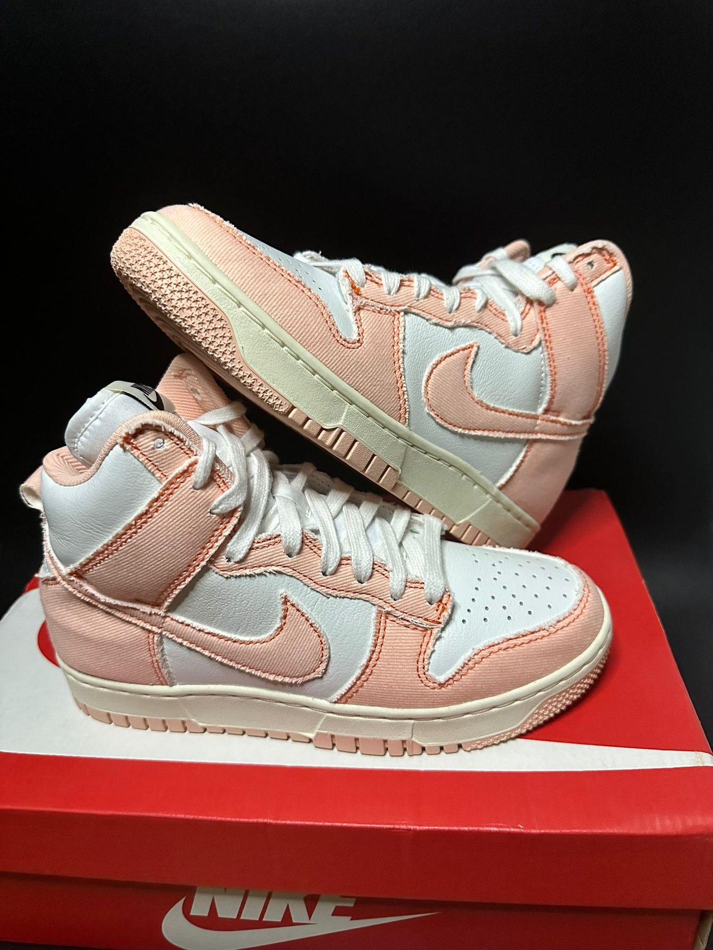 Nike Dunk High Retro "Arctic Pink"