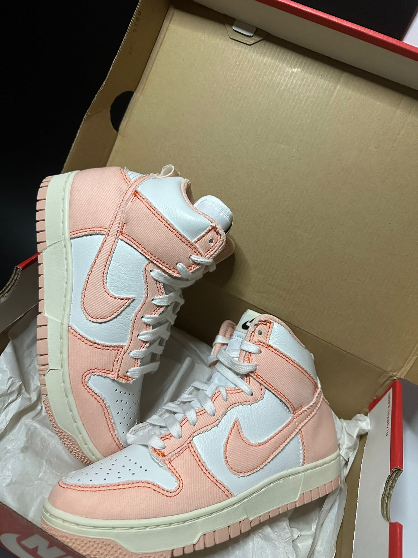 Nike Dunk High Retro "Arctic Pink"