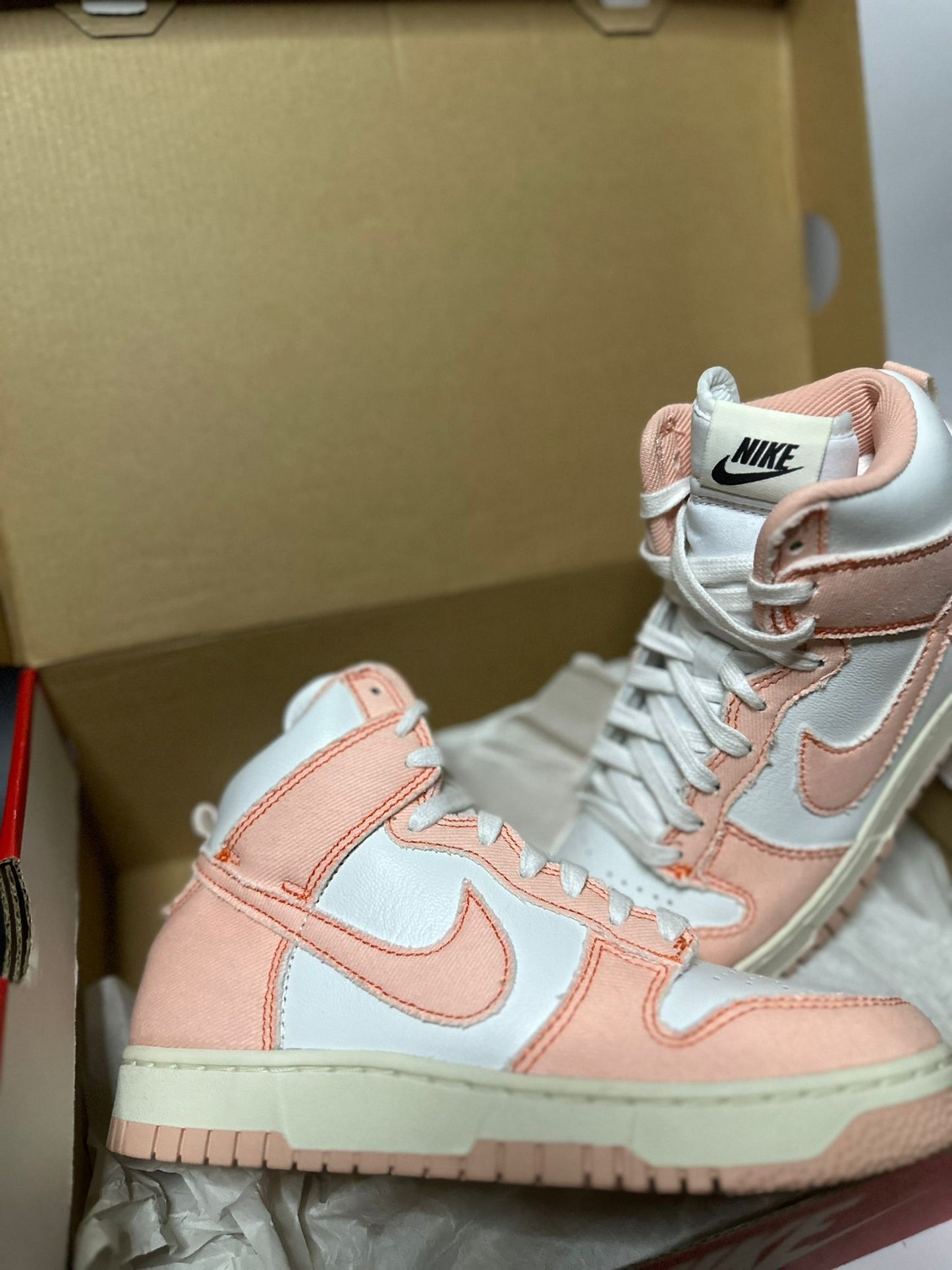 Nike Dunk High Retro "Arctic Pink"