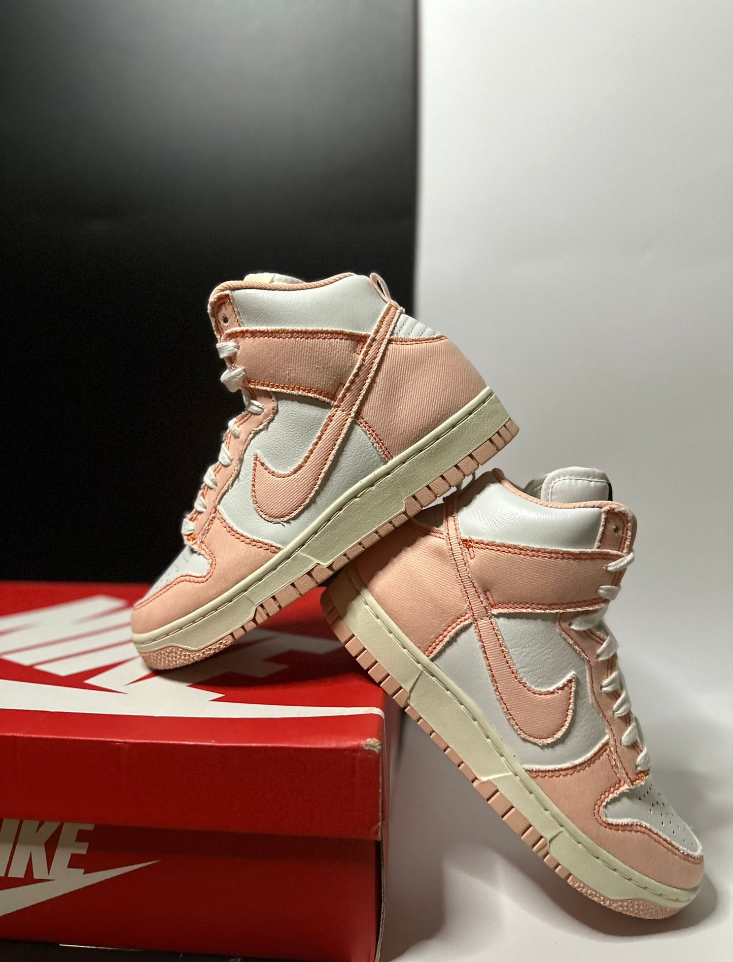 Nike Dunk High Retro "Arctic Pink"