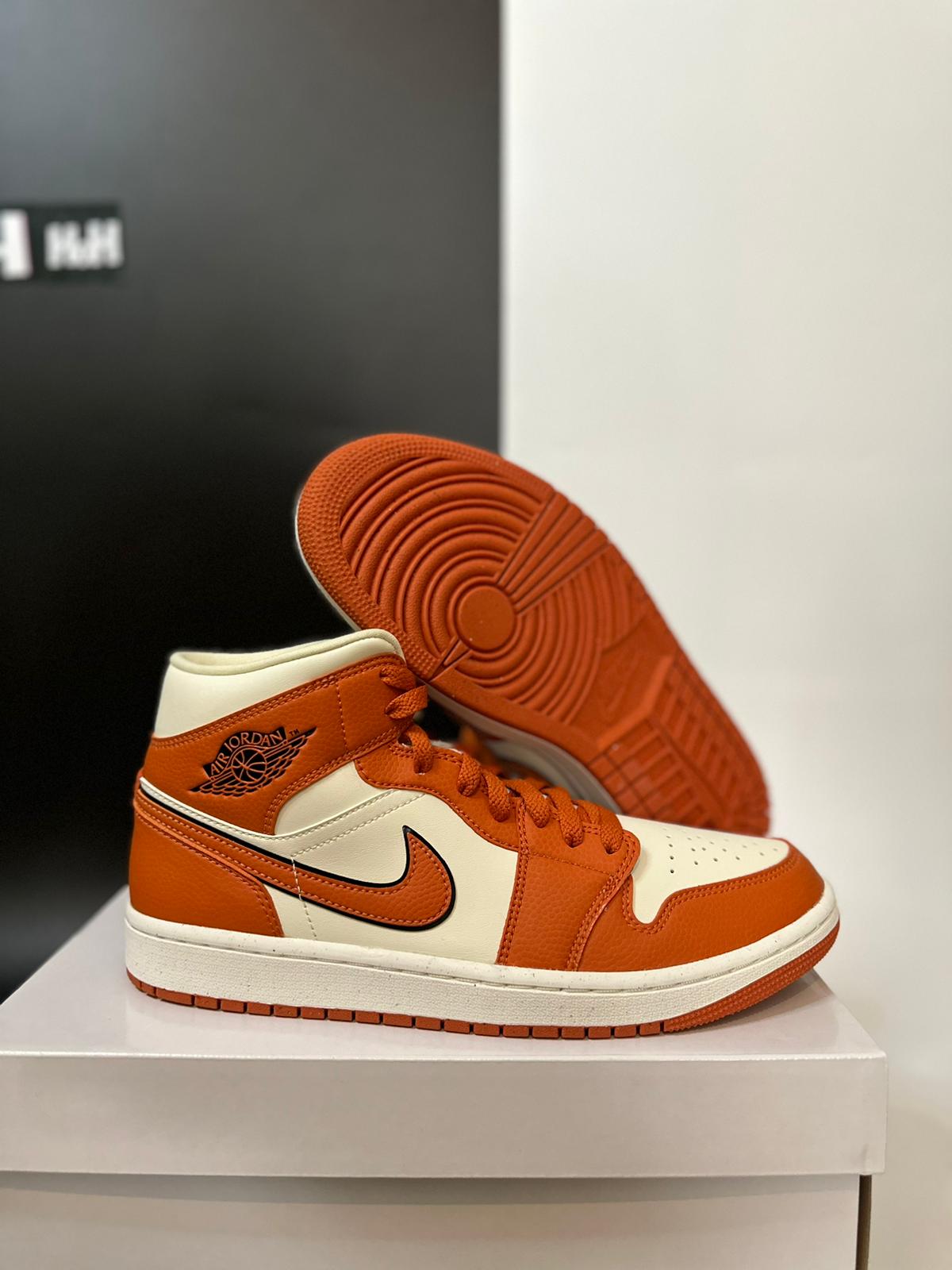 Nike Air Jordan 1 Mid "Sport Spice"