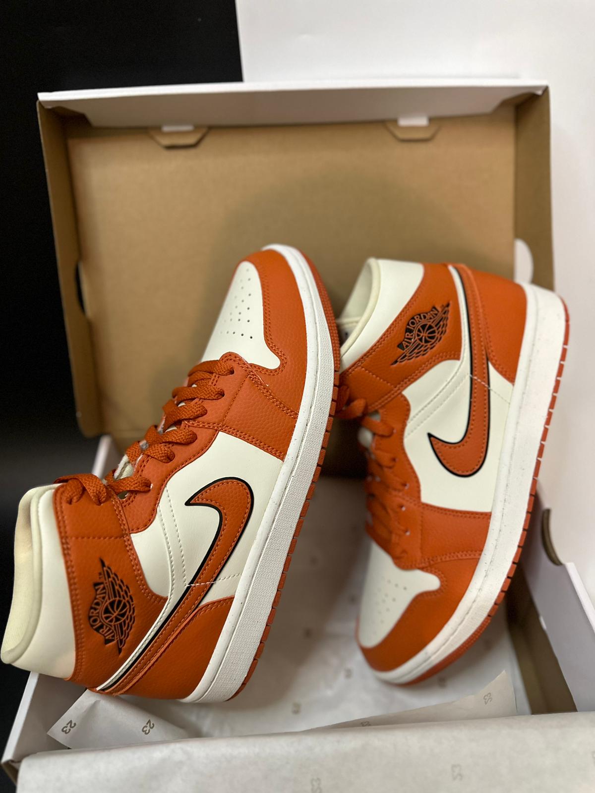 Nike Air Jordan 1 Mid "Sport Spice"