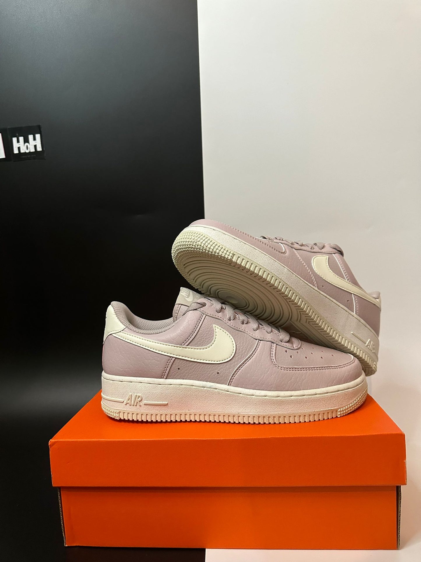 Nike Air Force 1 "Platinum Violet"