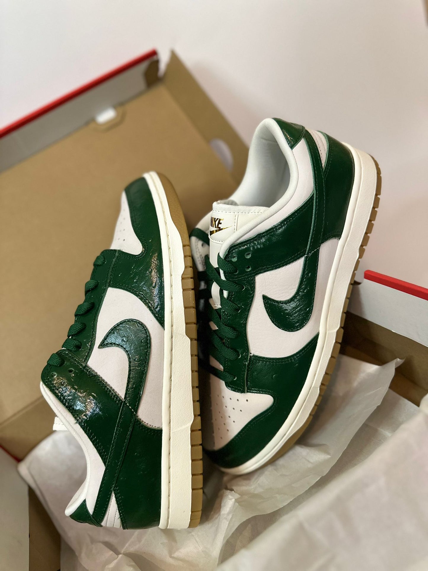 Nike Dunk Low "Phantom Green"