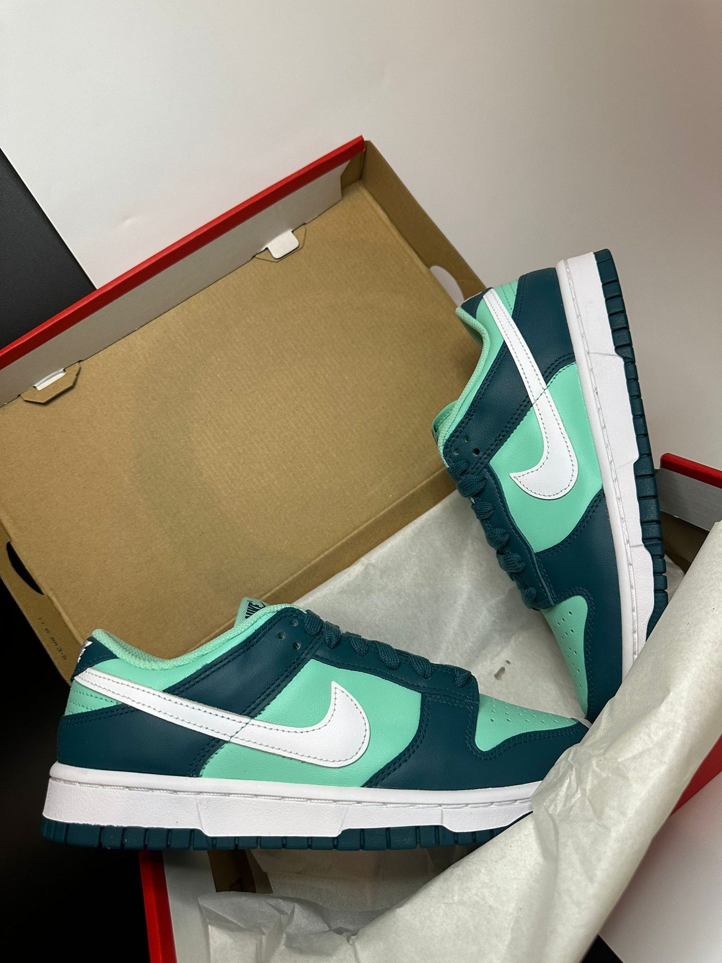 Nike Dunk Low "Geode Teal"