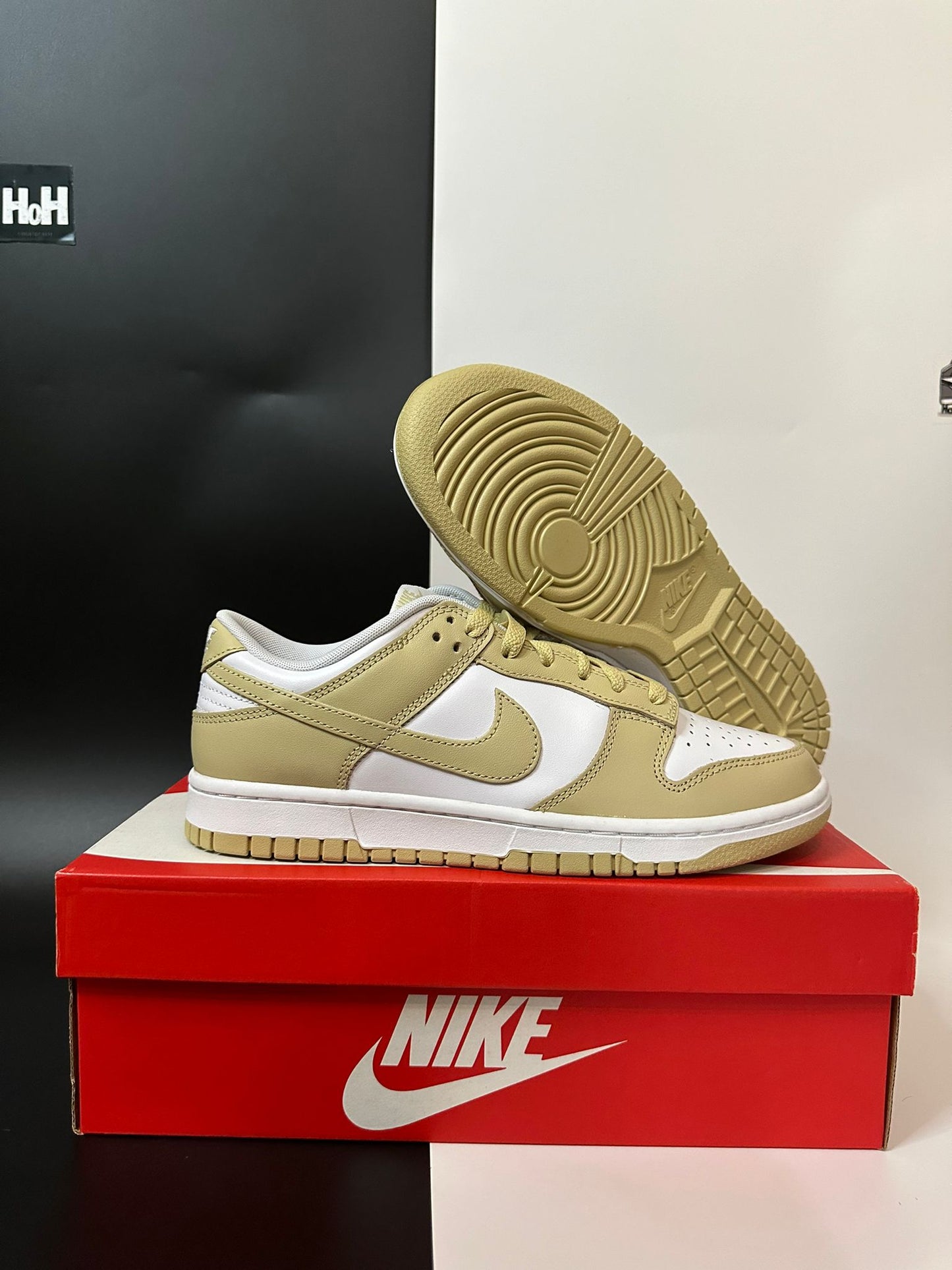 Nike Dunk Low "Cellestial Gold"