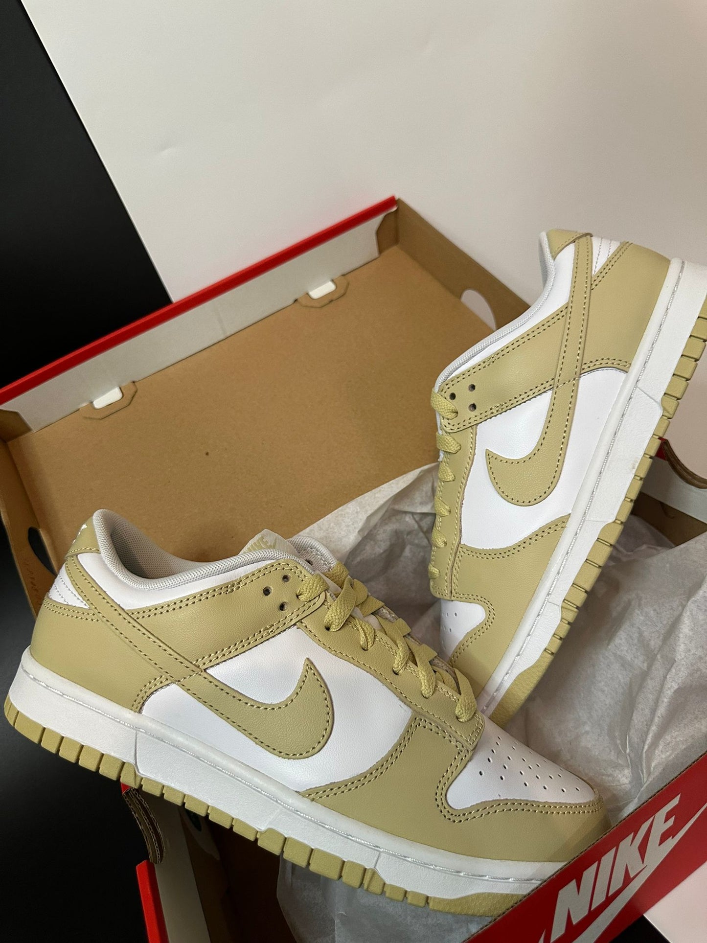 Nike Dunk Low "Cellestial Gold"