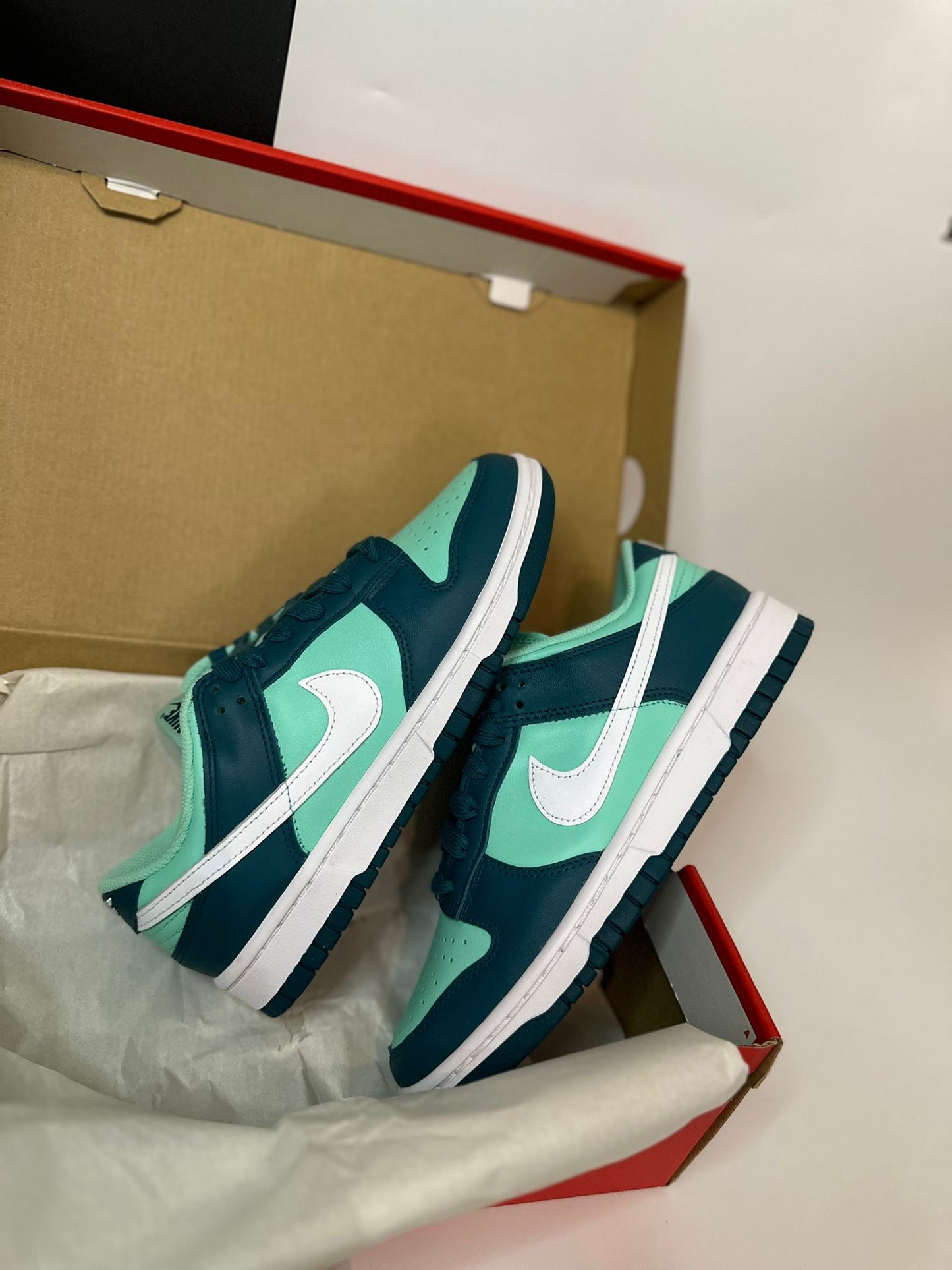 Nike Dunk Low "Geode Teal"