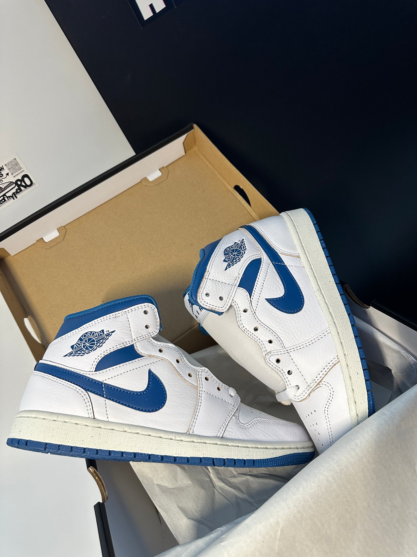 Nike Air Jordan 1 Mid SE “White Industrial Blue”