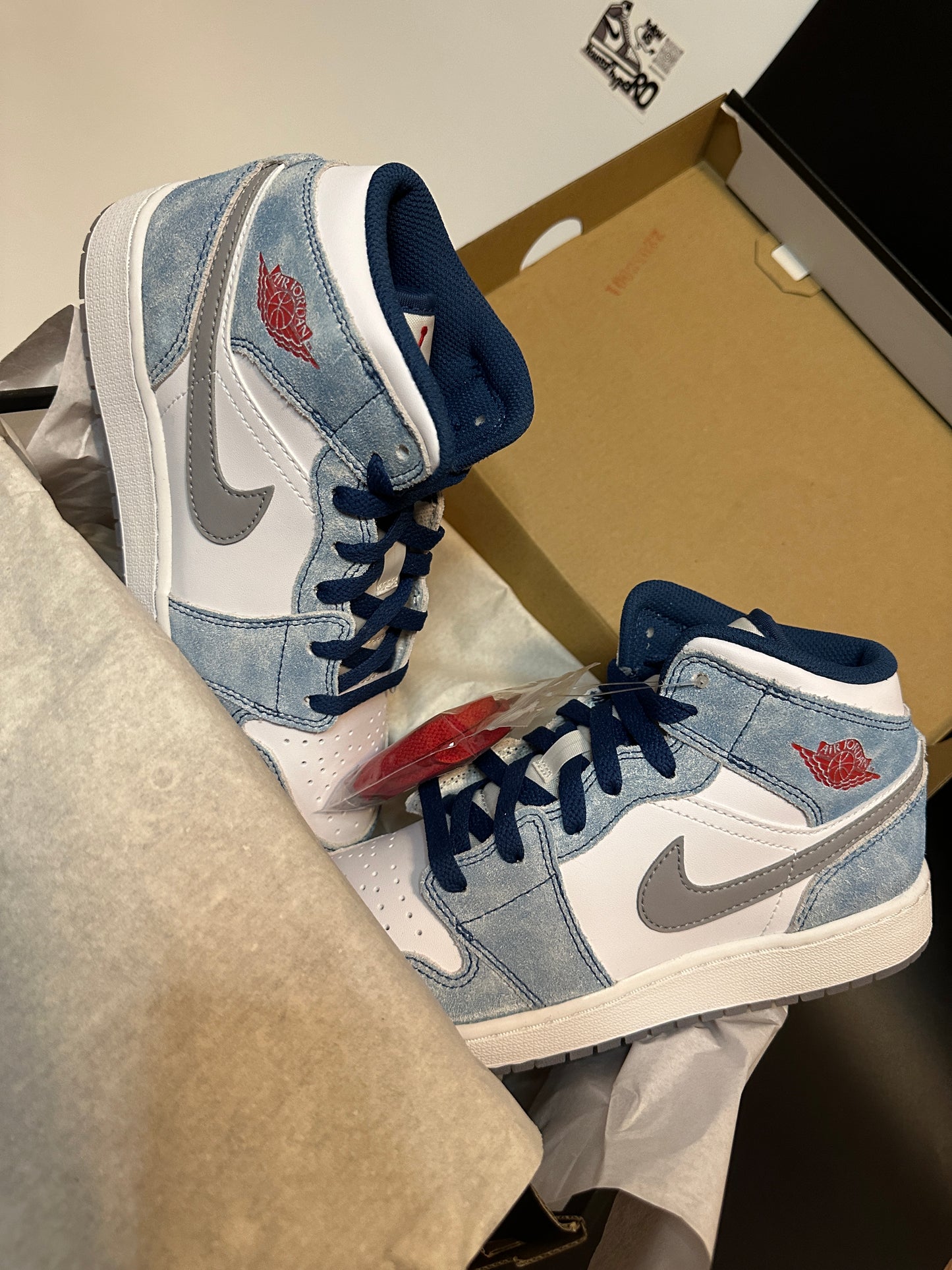 Nike Air Jordan 1 Mid “French Blue”
