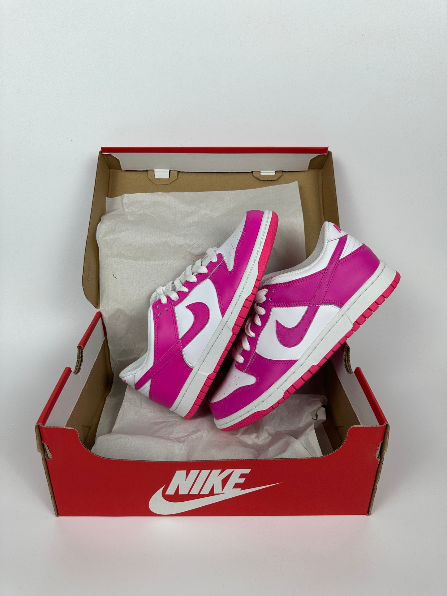 Nike Dunk Low Laser Fuchsia