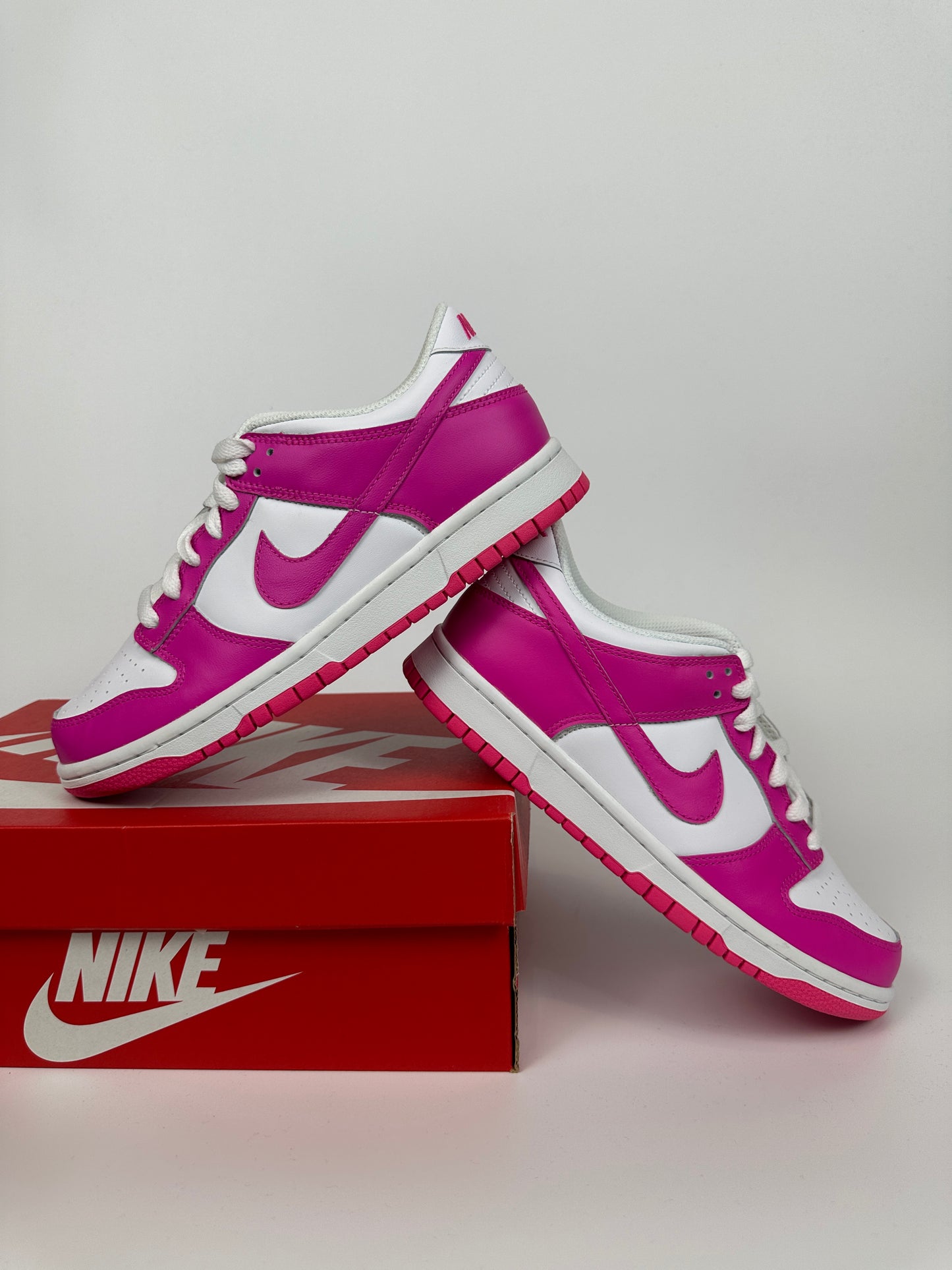 Nike Dunk Low Laser Fuchsia