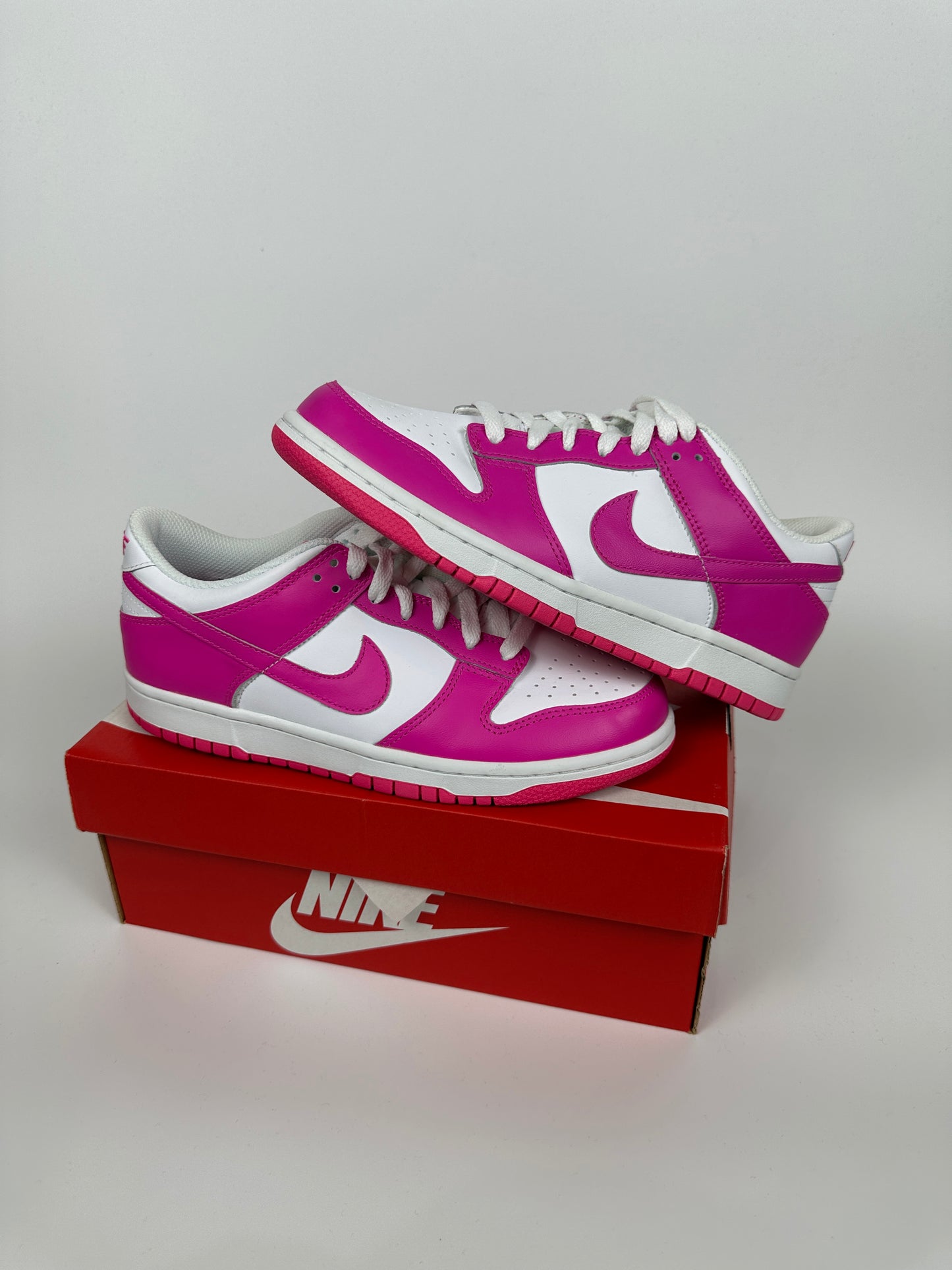 Nike Dunk Low Laser Fuchsia