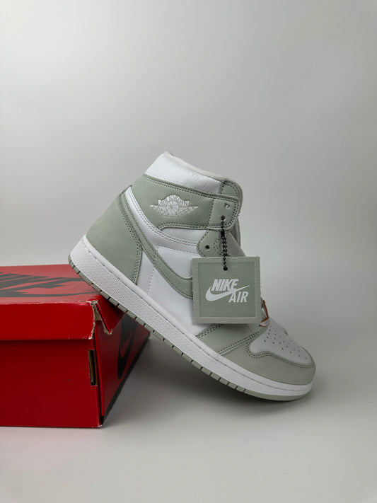 Nike Air Jordan 1 High "Seafoam"