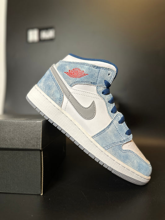 Nike Air Jordan 1 Mid “French Blue”