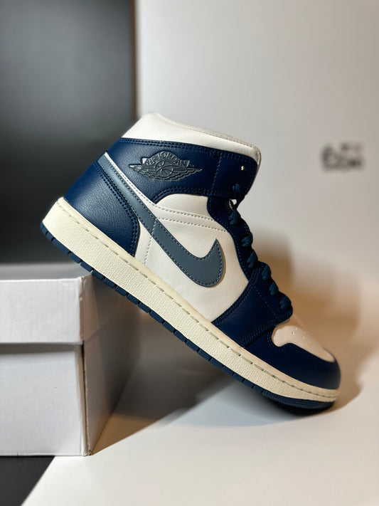 Nike Air Jordan 1 Mid “Marine Blue”