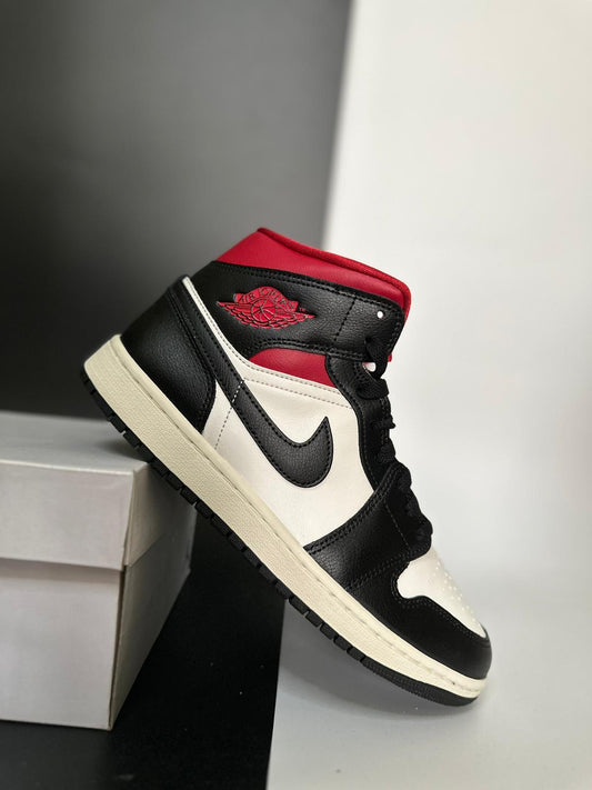 Nike Air Jordan 1 Mid "Gym Red"