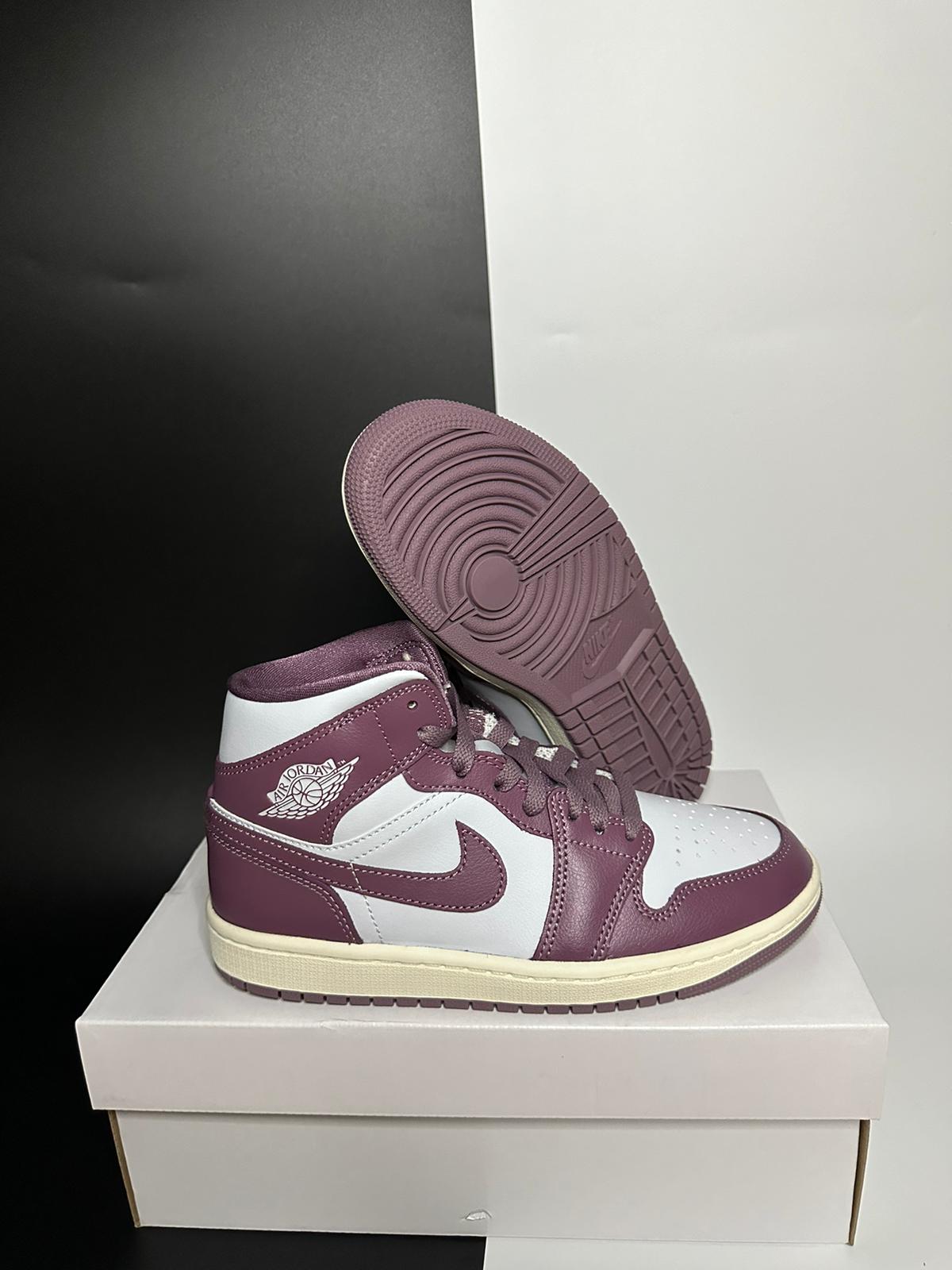 Nike Air Jordan 1 Mid "Sky Mauve"
