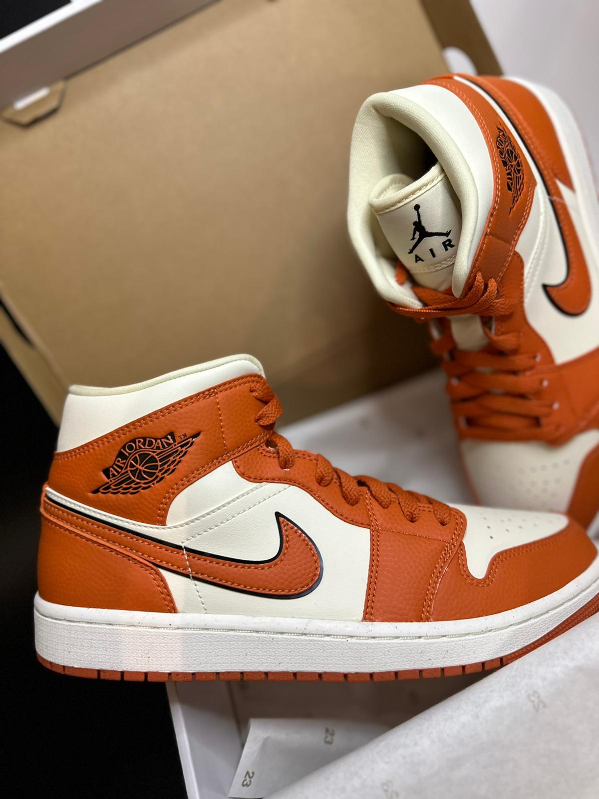 Nike Air Jordan 1 Mid "Sport Spice"