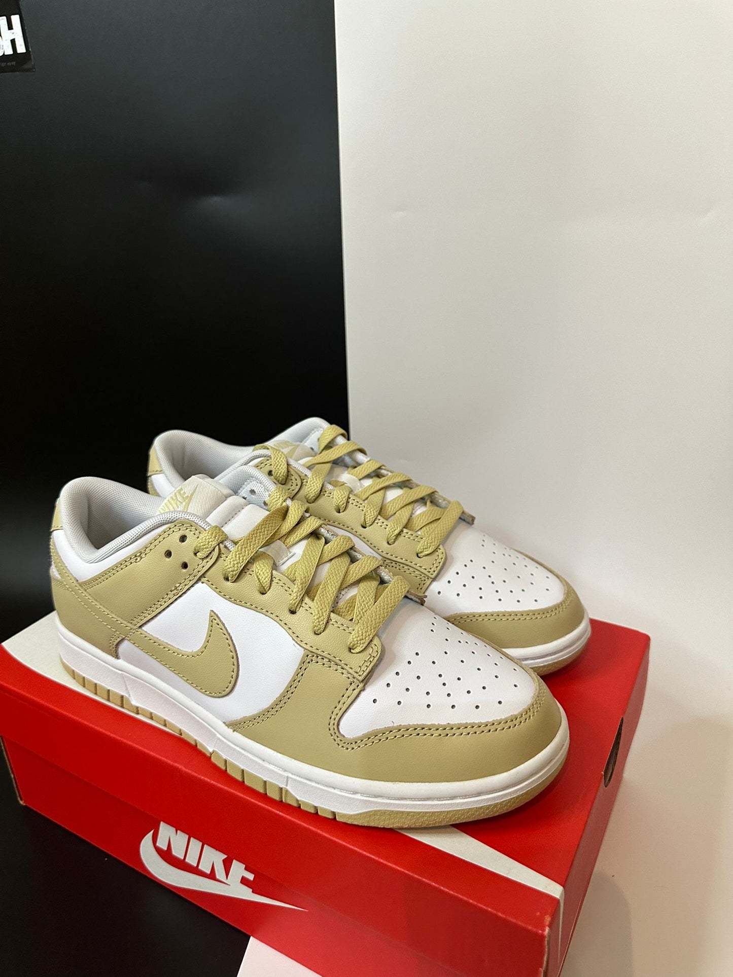 Nike Dunk Low "Cellestial Gold"